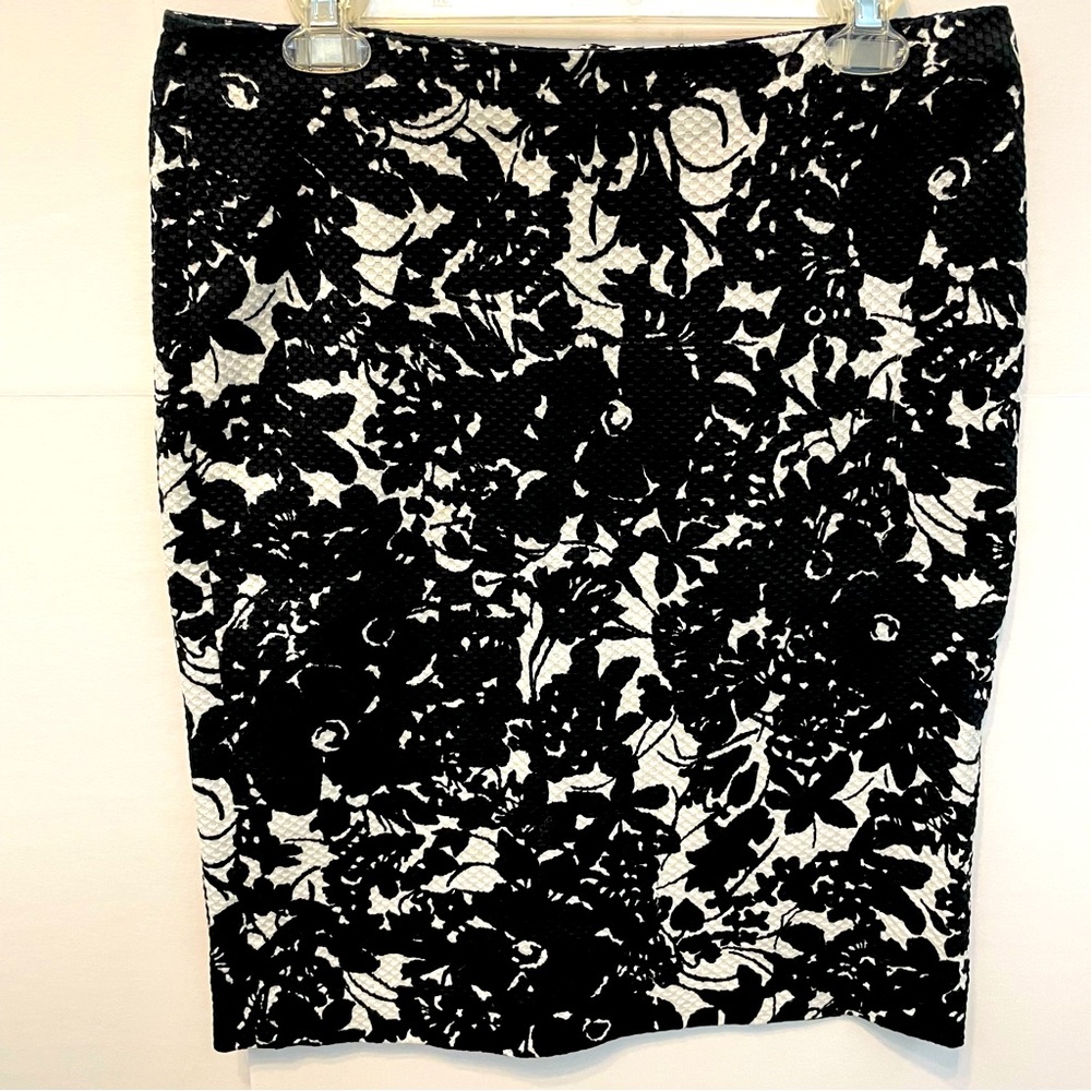 Y2K Talbots Women’s Black & White Floral Pencil Skirt Sz 10